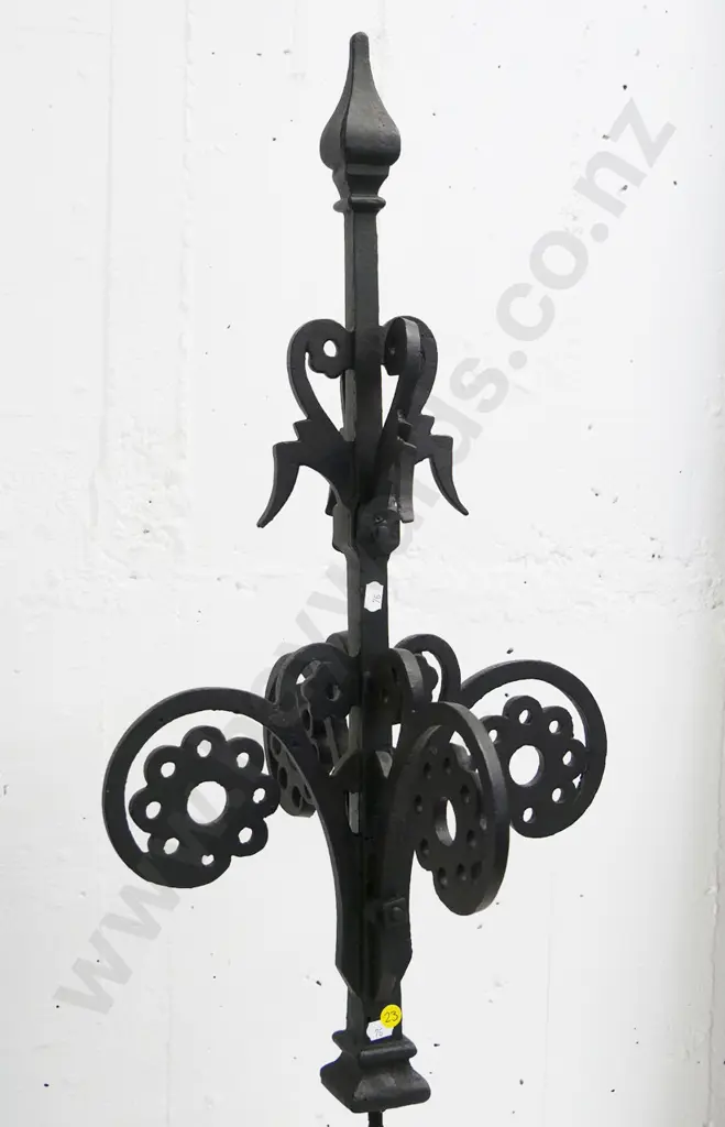 restored Victorian ornate cast iron roof finial H-650 not including screw fitting. Display base not included Image 1++