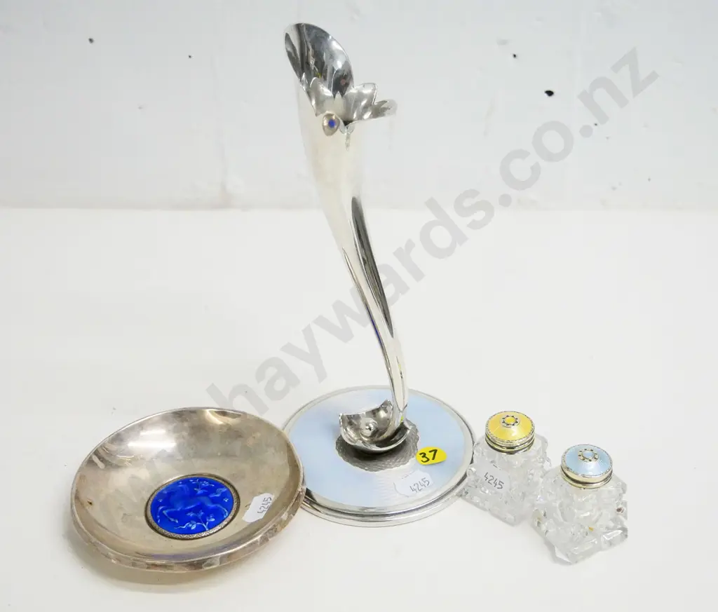 sterling silver & enamel items - bud vase, damage to enamel H-200, salt & pepper, unmarked dish with deer motif (230g) Image 1++