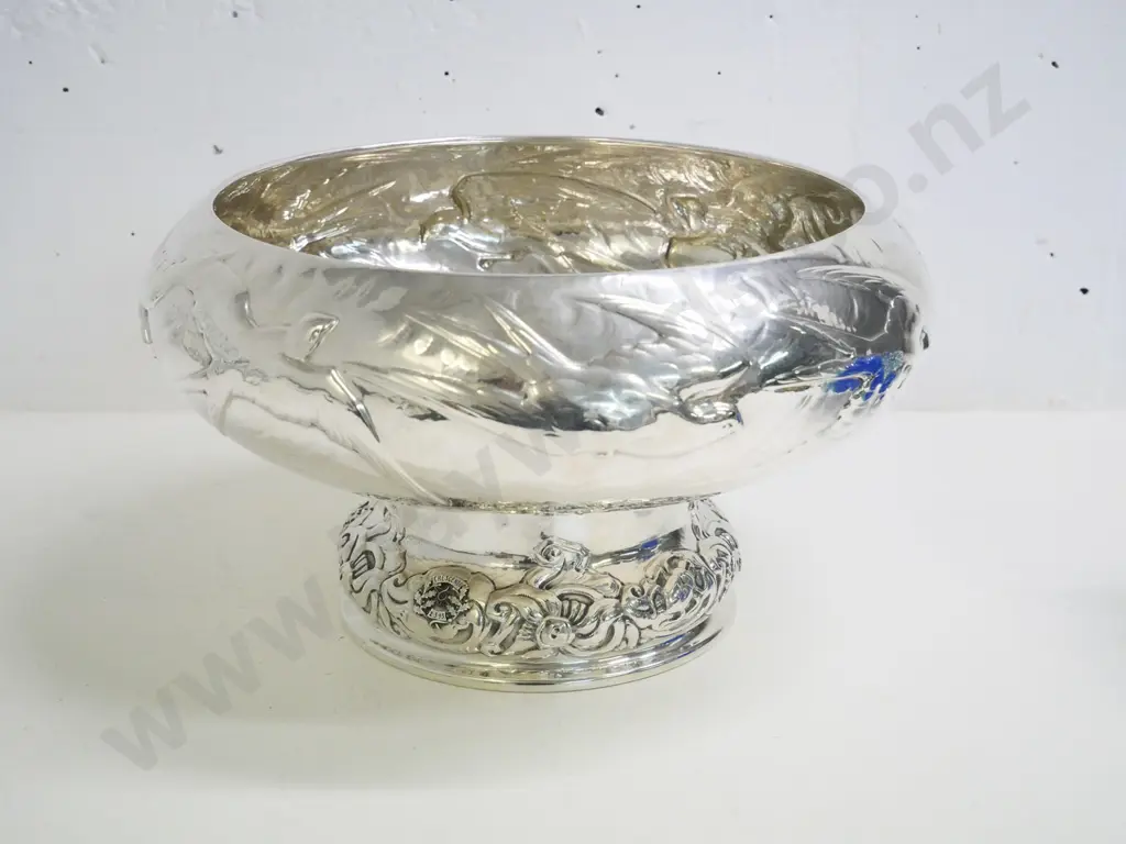 Norwegian embossed sterling silver  punch bowl w/1918 inscription, and small crest dated "2-3-93" Diameter 370 (1907g) Image 1++