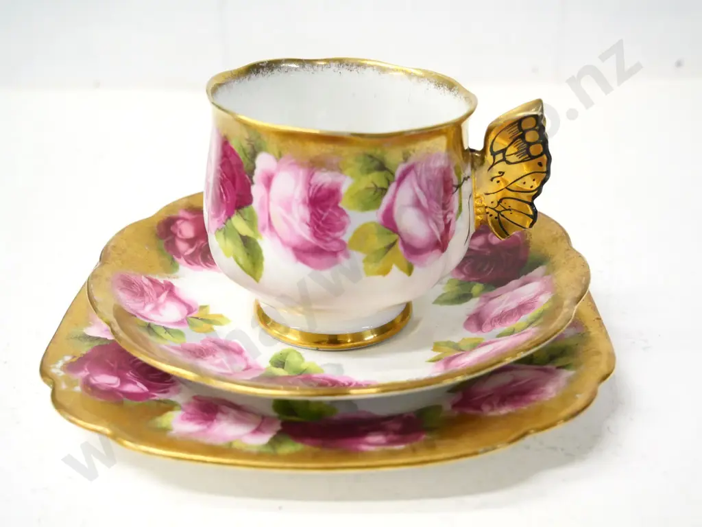 Royal Albert Old English Rose heavy gilt butterfly trio - damage to one wing Image 1++