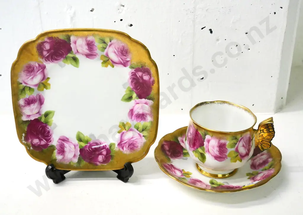 Royal Albert Old English Rose heavy gilt butterfly trio - damage to one wing Image 1++