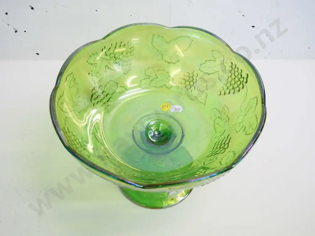 green lustre depression glass comport bowl with grape relief pattern H-190 Diameter 250 Image 1++
