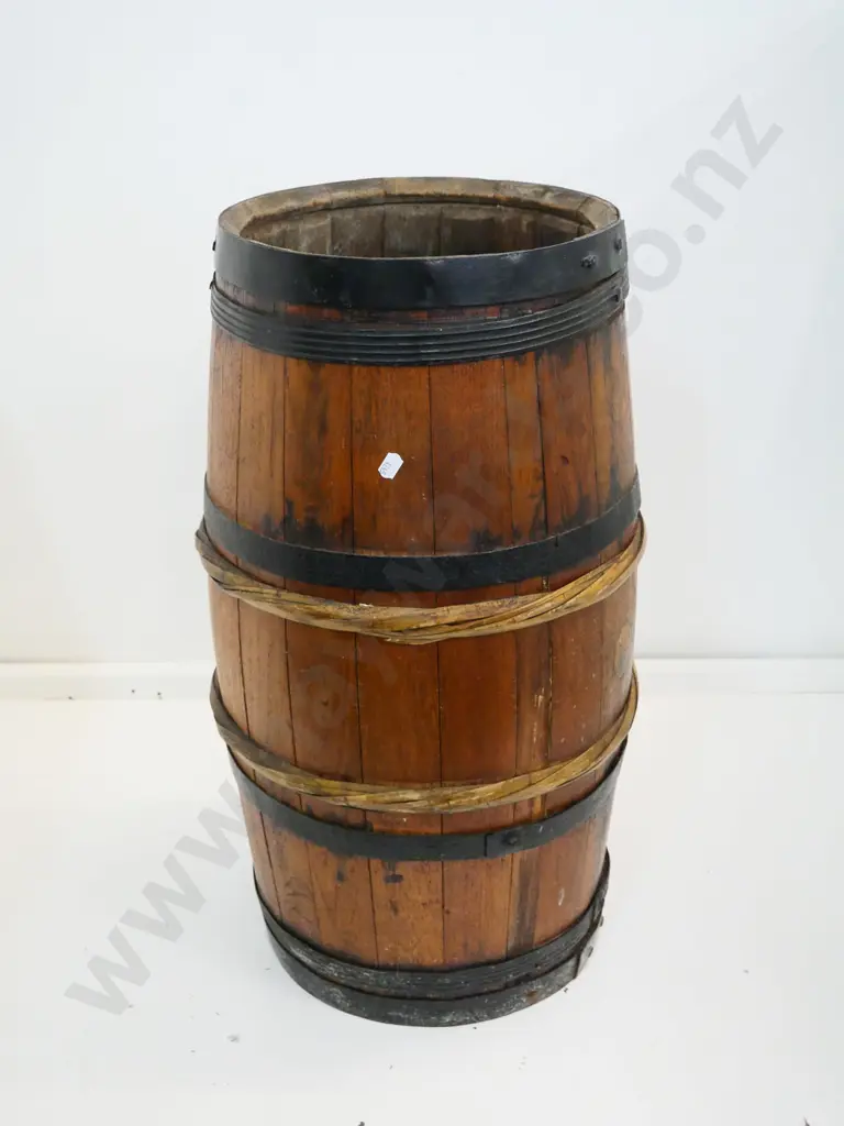metal and cane bound timber barrel H-620 and opening diameter 280 Image 1++
