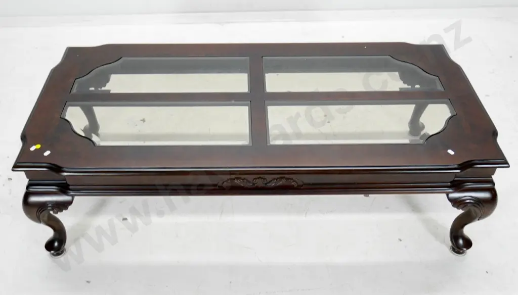 mahogany large coffee table with carved cab legs, quartered bevelled glass top H420 L1370 W650 Image 1++