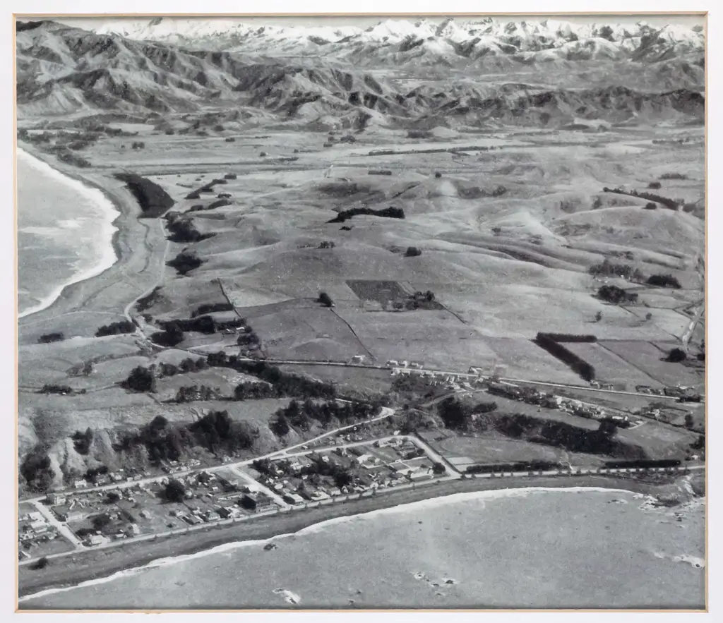 framed black & white photograph - Kaikoura 1953 H-220 W-260 Image 1++