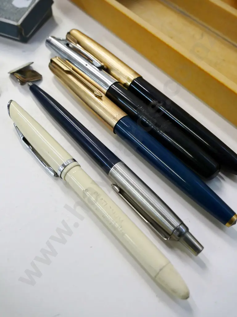 pair of sterling silver cufflinks & assorted vintage pens - Platignum x 2, Parker x 3, one is biro others fountain pens Image 1++