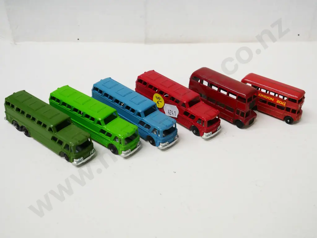 6 die-cast miniature buses - 4 Fun Ho Landliners, one Lesney & one other London bus, Image 1++