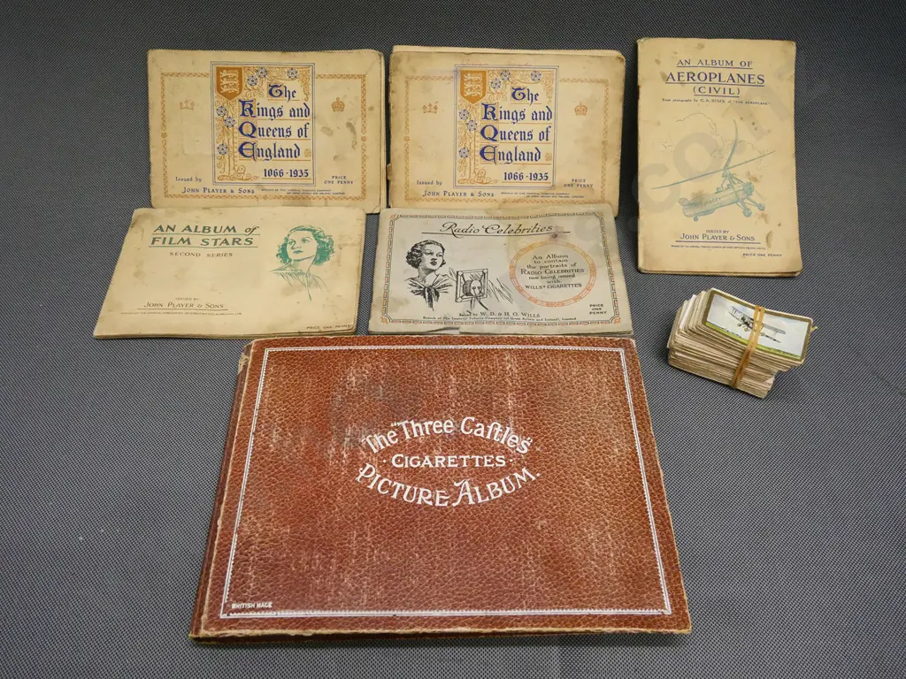 assorted vintage cigarette collector cards - in albums and loose - some damage and foxing to albums Image 1++