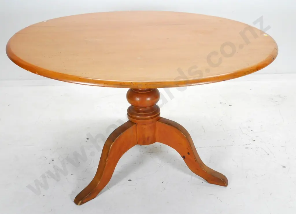 kauri pedestal base circular dining table - some splitting top top, polish needs attention H740 Diameter 1200 Image 1++