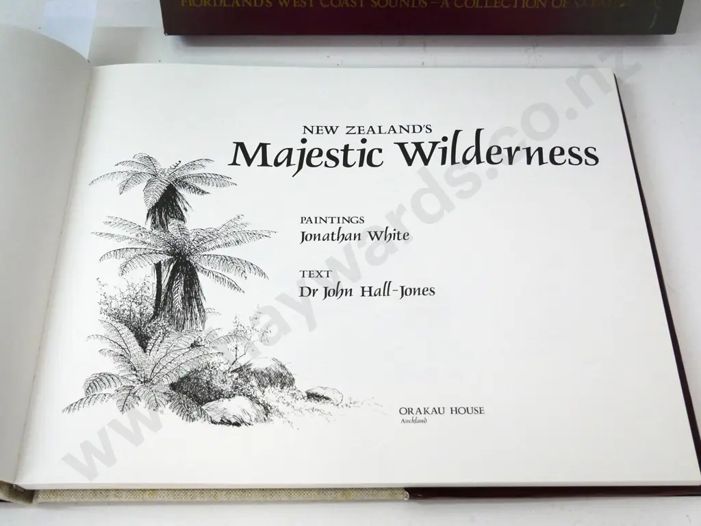 slip-cased book - Jonathan White's New Zealand's Majestic Wilderness - pub. Orakau House 1981 Image 1++