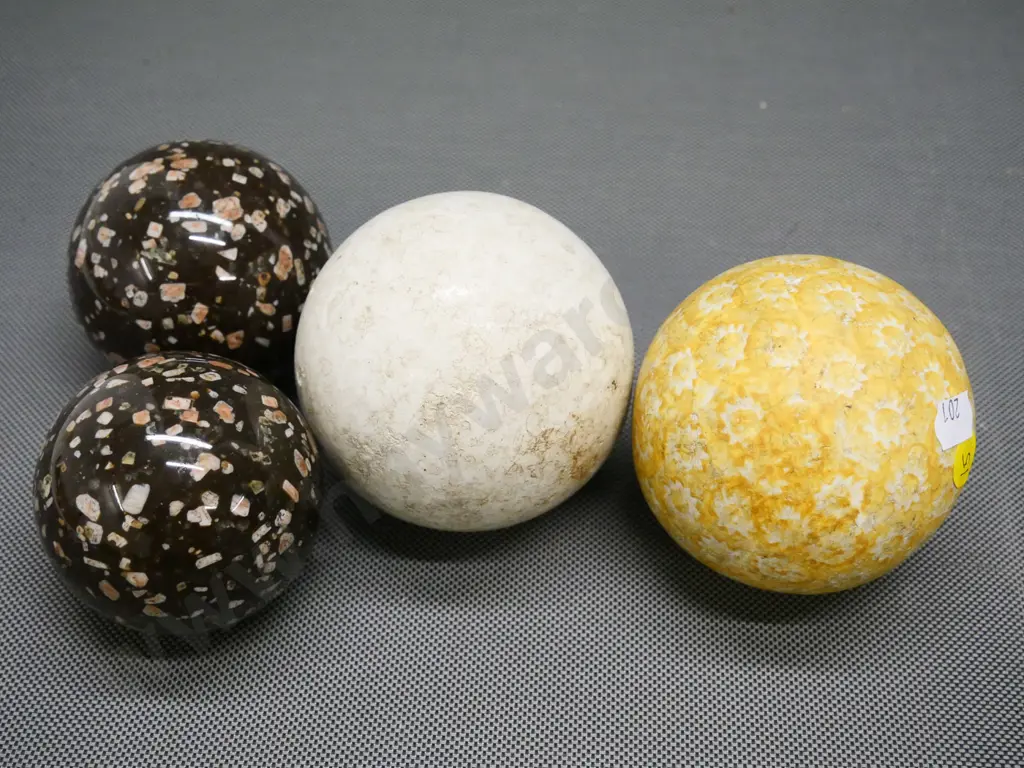 4 indoor bowls - largest is approximately diameter 80 Image 1++