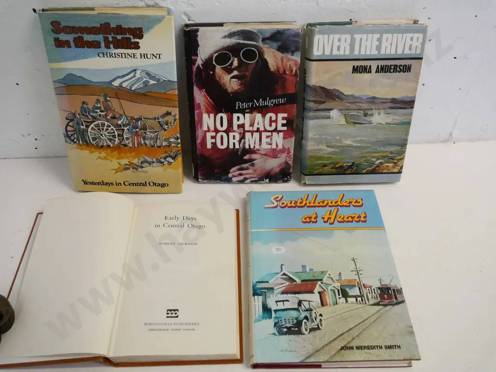 5 New Zealand books - Peter Mulgrew, Mona Anderson, Robert Gilkison, central Otago, Southland etc. Image 1++