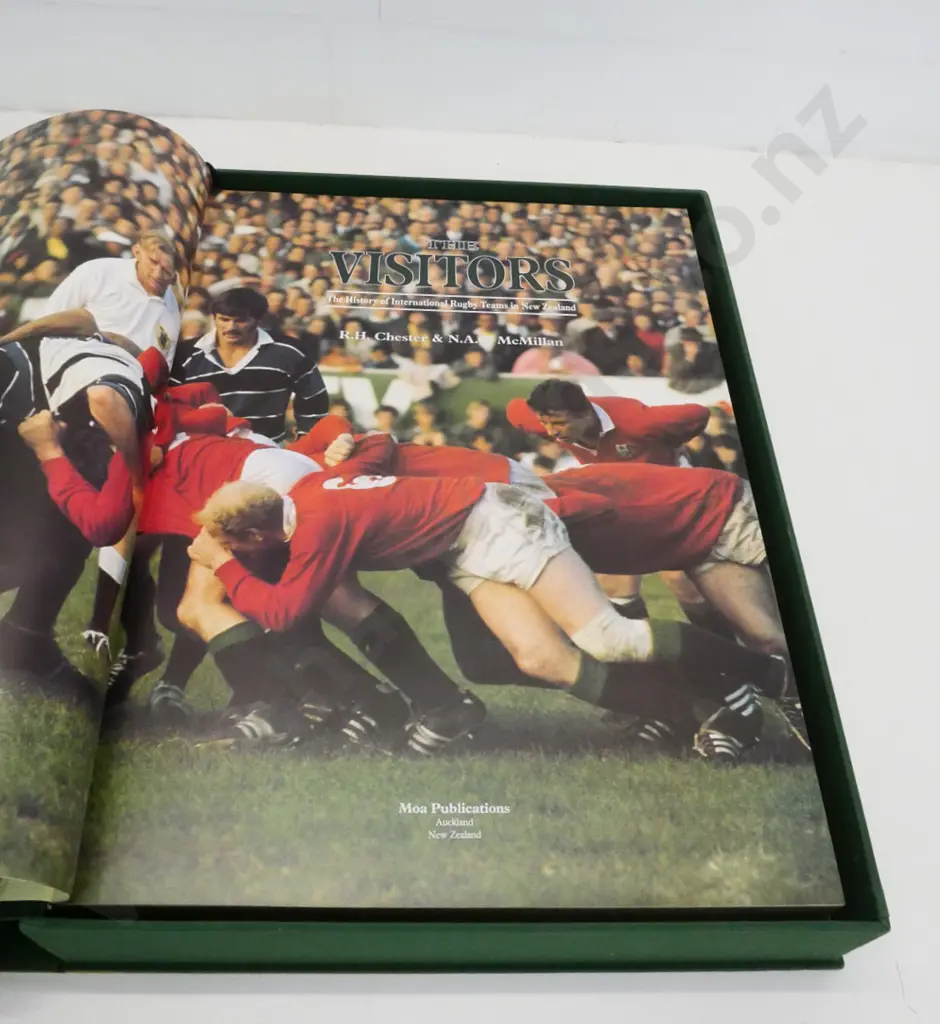 large volume in clamshell case -The Visitors - International rugby in NZ, limited edition #754/1200 Moa Pub. 1990 Image 1++