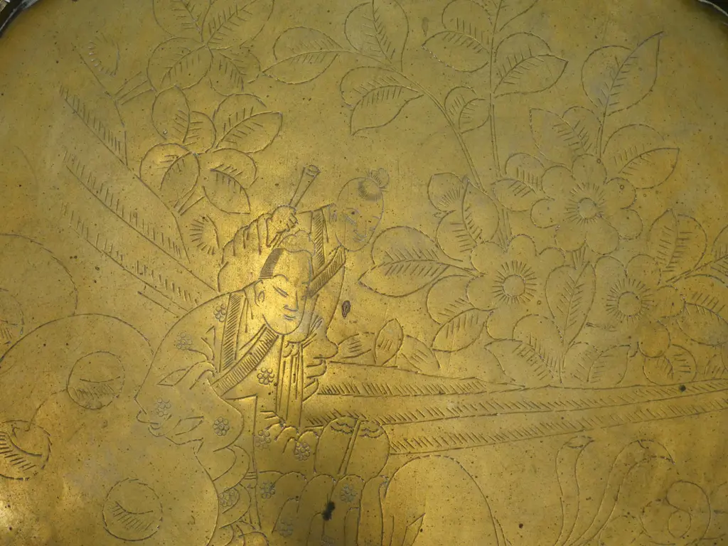 Chinese cast brass tray with collapsible hinged tripod stand Diameter 410 H-190 on stand Image 1++