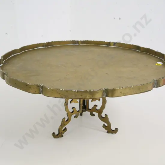 Chinese cast brass tray with collapsible hinged tripod stand Diameter 410 H-190 on stand