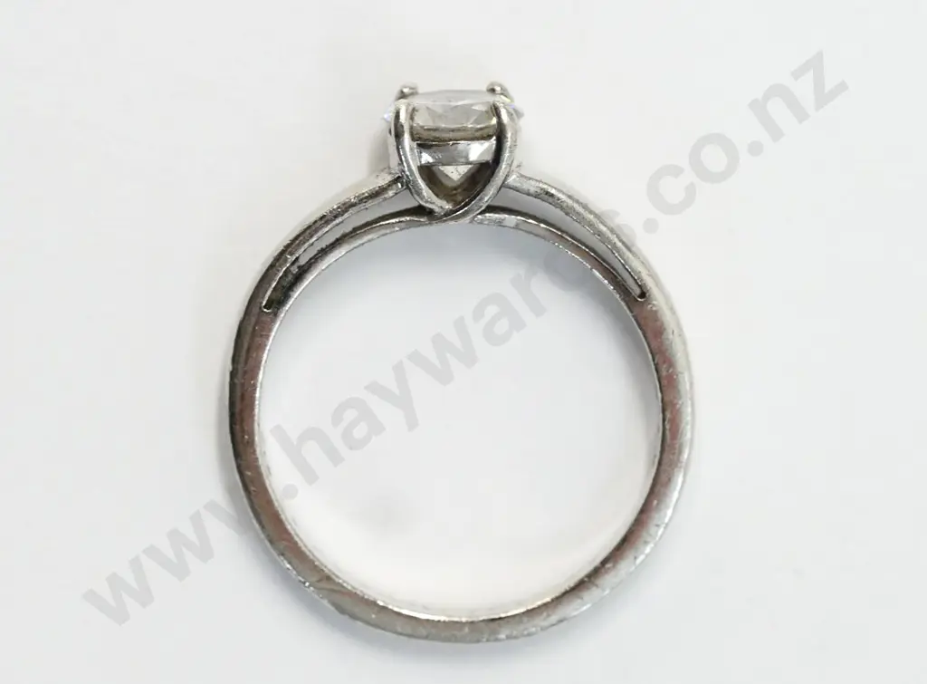 silver & cz dress ring stamped 925 Image 1++