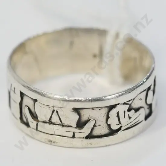 silver ring - no visible mark