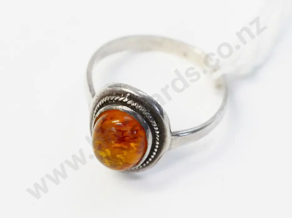 silver & amber ring stamped 925 Image 1++