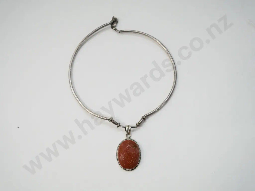 silver brown stone? pendant stamped 925 Image 1++