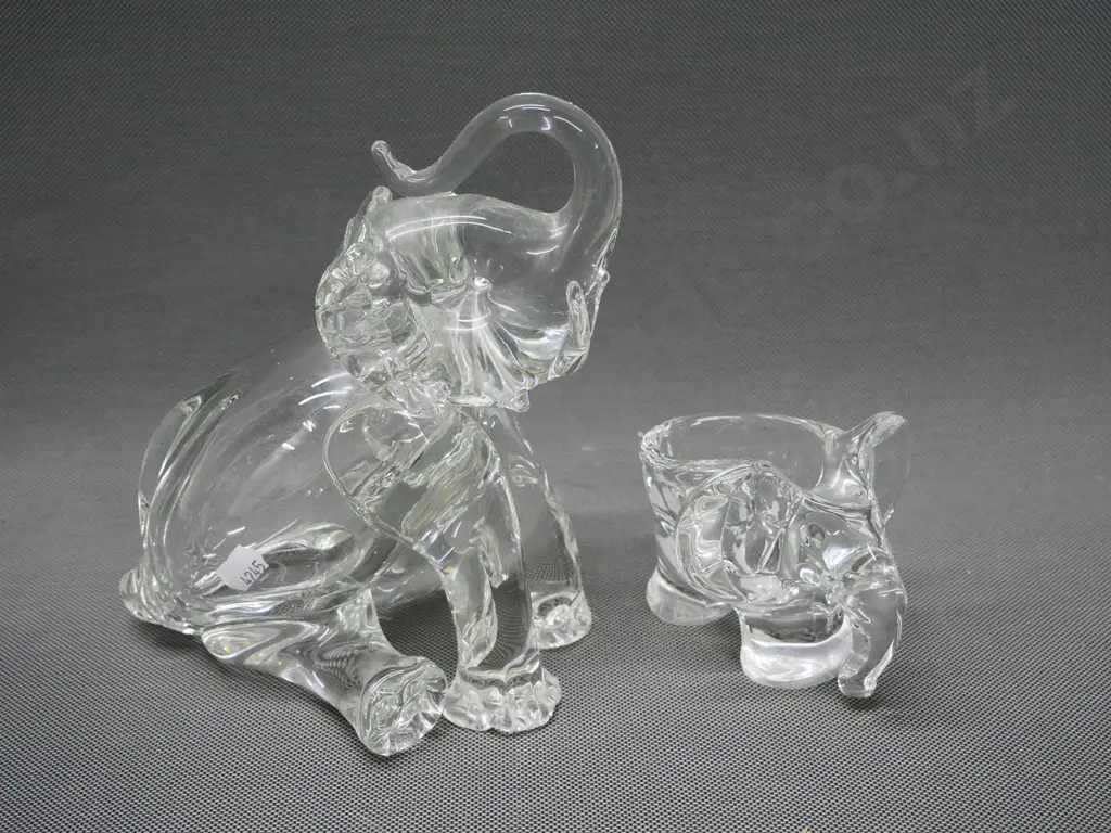 2 glass elephants - sitting figure H-190 and smaller with moulded pin bowl or ashtray Image 1++