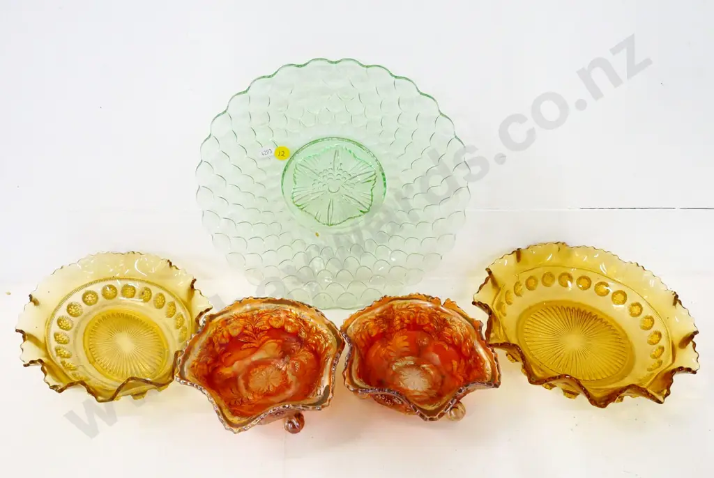 3 pieces of depression glass and 2 marigold berries pattern footed carnival glass bowls. Glass plate D250 Image 1++