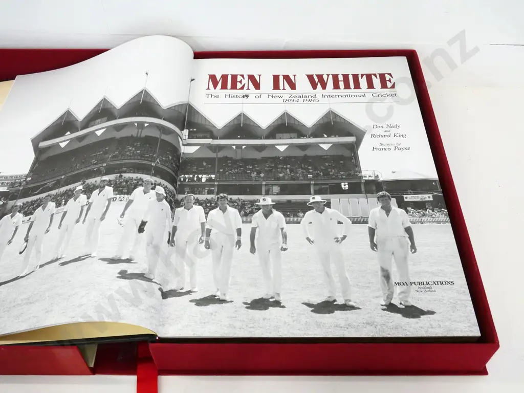 large volume in clamshell case - Men In White - New Zealand Cricket 1894-1985 limited edition #442/1200 Moa Pub. 1986 Image 1++