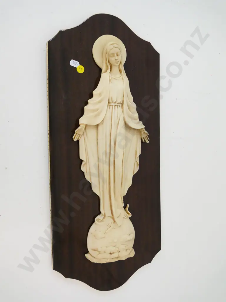 Italian made composite Madonna wall plaque on metal and wood veneer backing board H-520 W-220 Image 1++