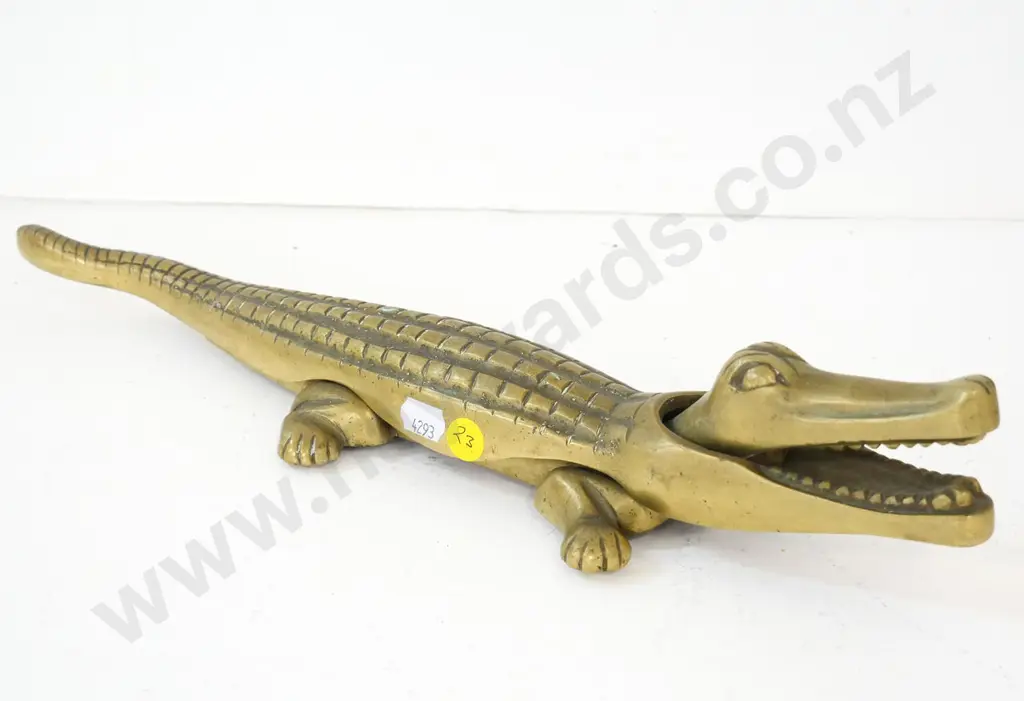 cast brass crocodile nutcracker L-380 Image 1++