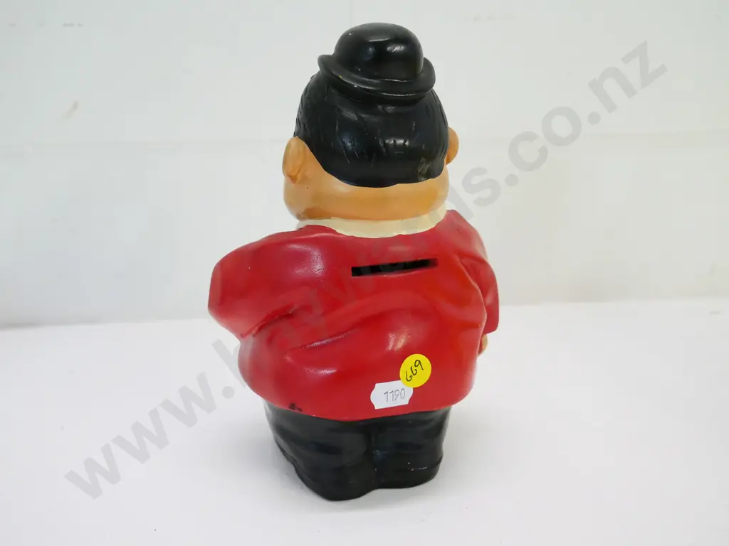hand painted china money box - Oliver Hardy of Laurel & Hardy - H-210 Image 1++