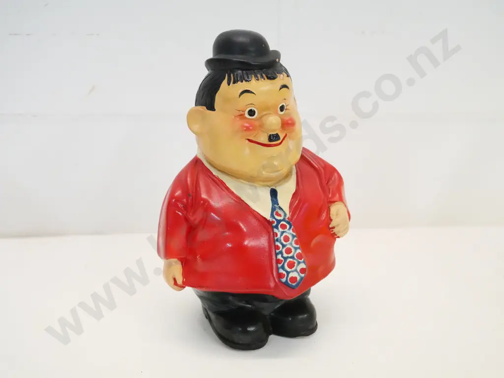 hand painted china money box - Oliver Hardy of Laurel & Hardy - H-210 Image 1++