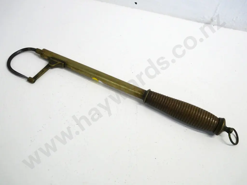brass collapsible fishing gaff with wood handle - made in England. L-410 Image 1++