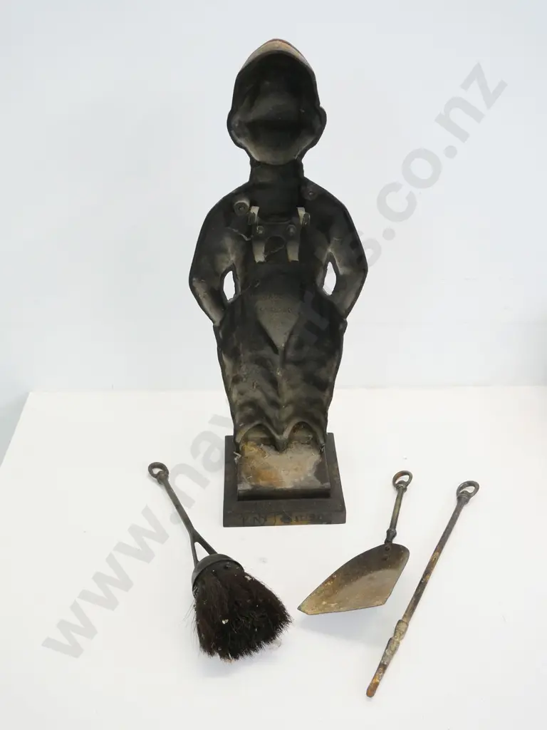 brass Dutch boy fireside set with 3 implements H-480 Image 1++