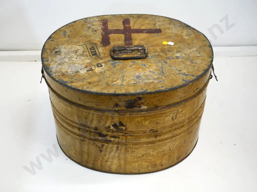 large vintage oval travelling hat tin with faux wood-grain finish - wear and paint loss H-300 L-460 W-380 Image 1++