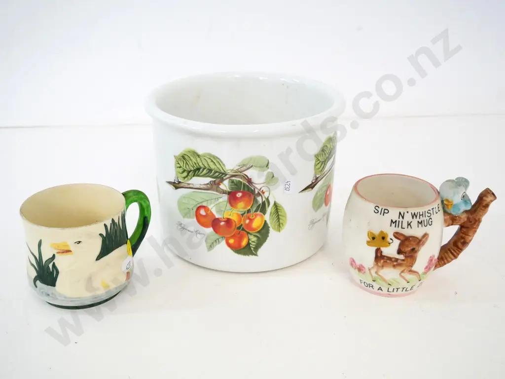 Portmeirion Pomona jardiniere H-140 D-180, a Royal Doulton duck mug, and an unmarked 'sip & whistle' mug Image 1++