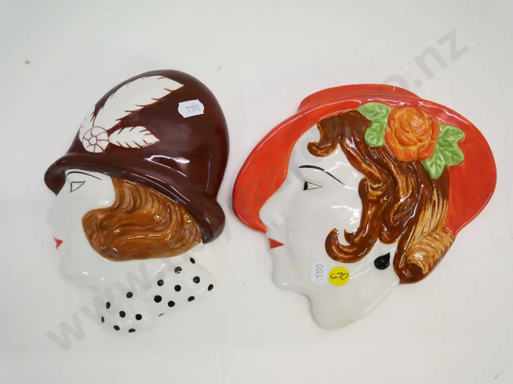 2 deco style china wall hanging silhouettes - ladies with hats each approx. H-170 Image 1++