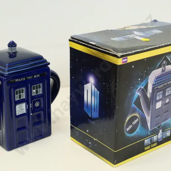 boxed Zeon brand Doctor Who porcelain teapot - some damage to box H-180 W-190