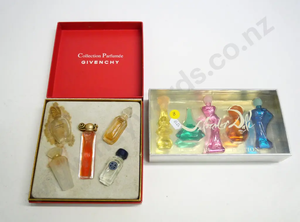 2 sets of 5 small perfume bottles - Salvador Dali (sealed) & Givenchy (part contents) Image 1++