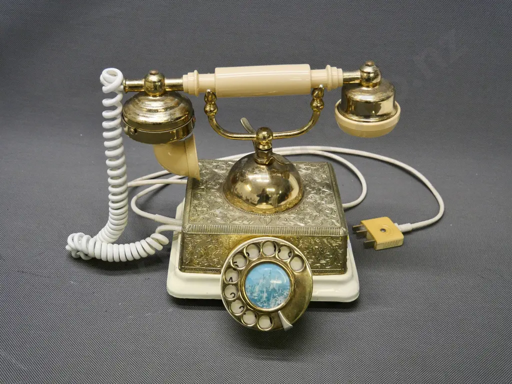 reproduction gold and cream plastic dial telephone H-230 W-260 Image 1++