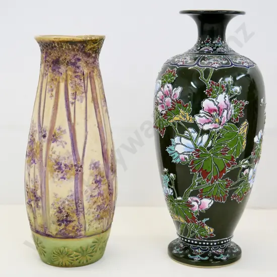 2 vases - one Czech Amphora and one oriental floral H-250