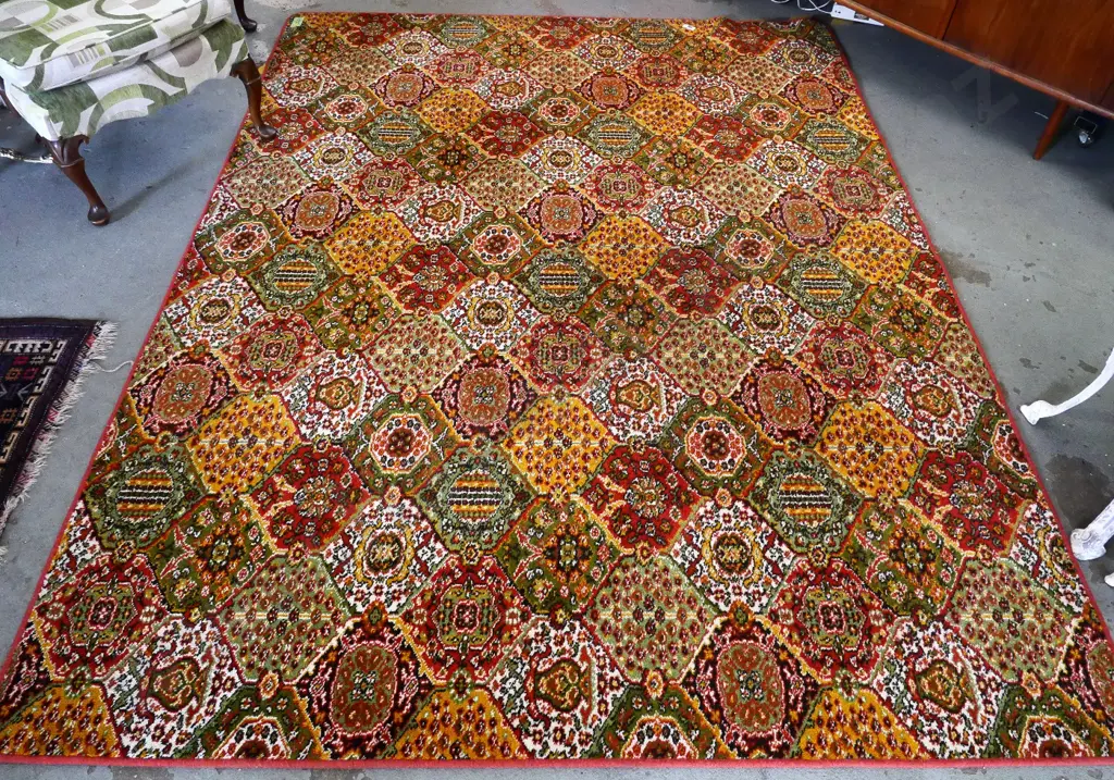 Persian pattern Axminster carpet with bound edge L2700 W2100 Image 1++