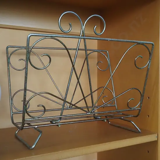 retro metal magazine rack