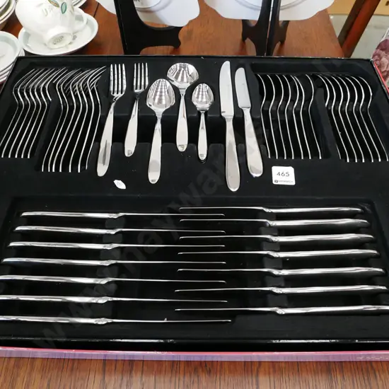 cased Maxwell Williams cutlery