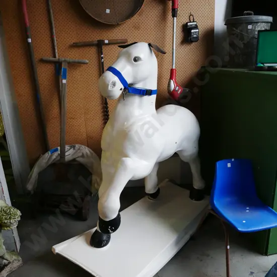 large fibreglass rocking horse - missing some parts H-1370