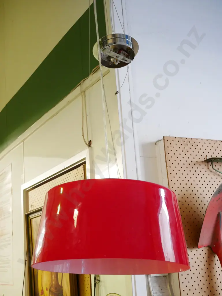 red glass pendant light fitting Image 1++
