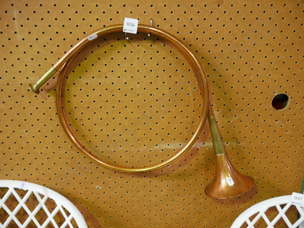 copper hunting horn Image 1++
