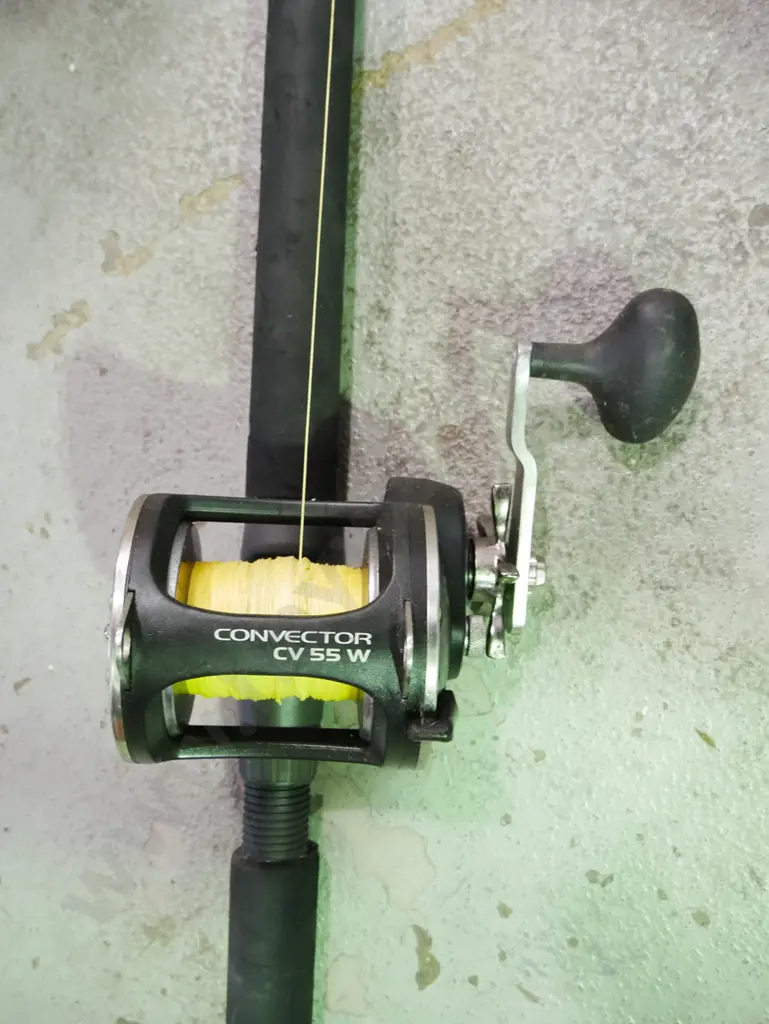 boat rod and reel Image 1++
