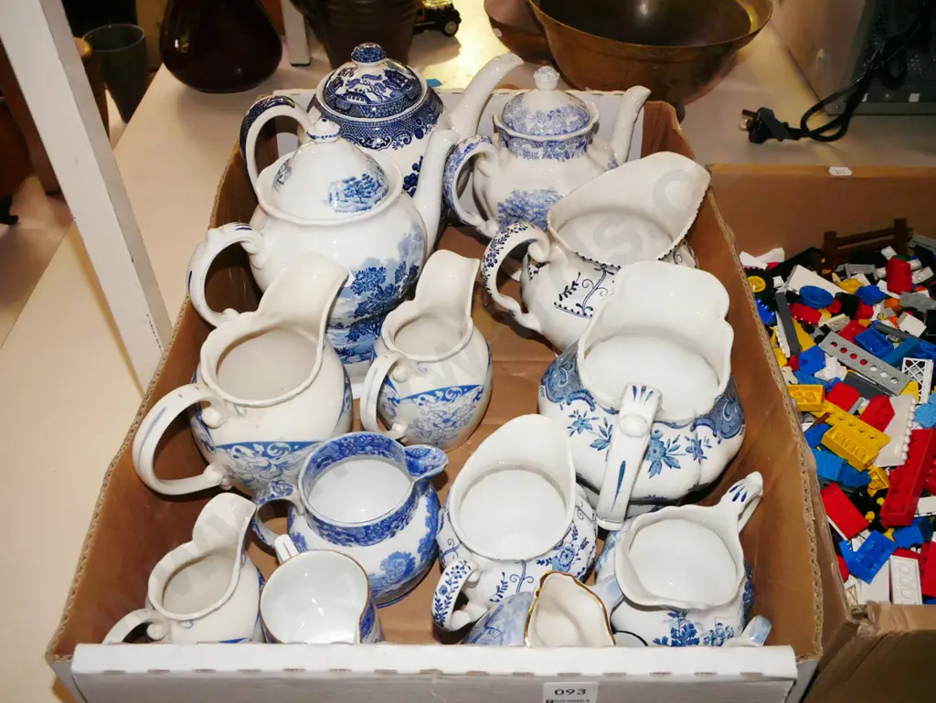 box; blue and white jugs and teapots - some cracks and chips Image 1++