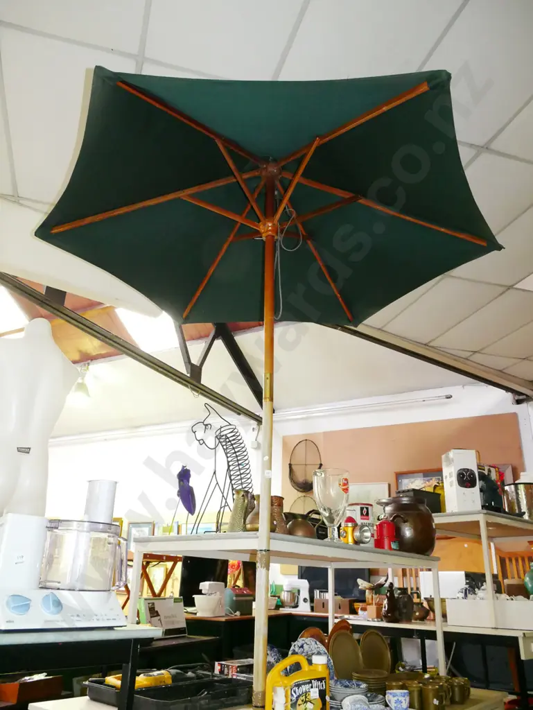 sun umbrella Image 1++