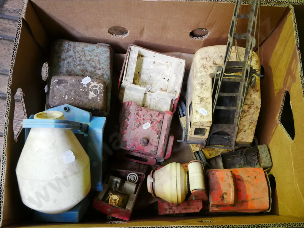 box; rusty vintage Tonka toys; cement trucks, crane, jeep etc Image 1++