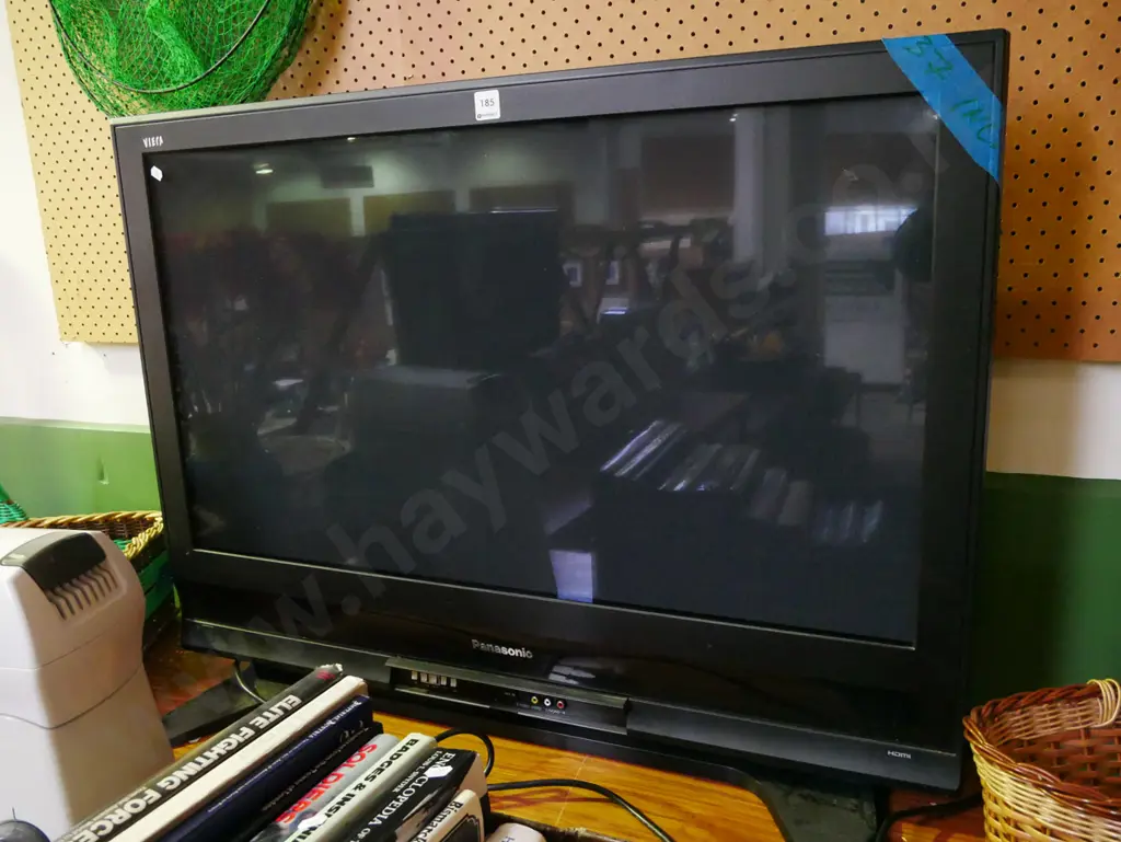 Panasonic Viera 30" TV - no remote Image 1++